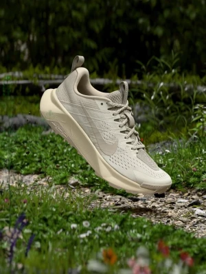 Obuwie do biegania Szlak Nike biały
