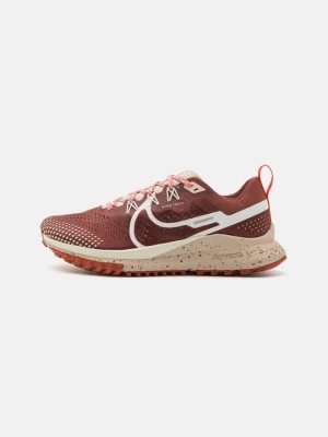 Obuwie do biegania Szlak Nike ciemnoczerwony