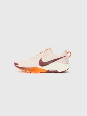 Obuwie do biegania Szlak Nike różowy