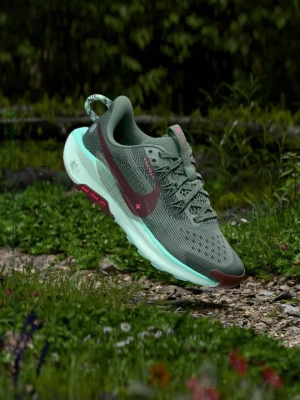 Obuwie do biegania Szlak Nike zielony