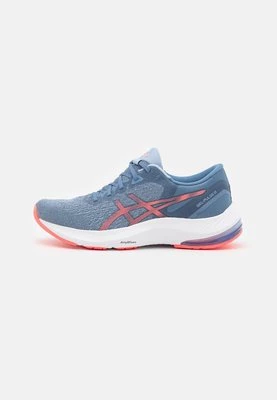 Obuwie do biegania treningowe ASICS