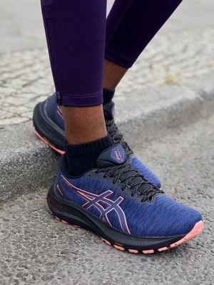 Obuwie do biegania treningowe ASICS