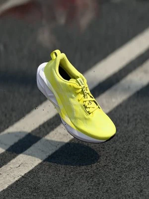 Obuwie do biegania treningowe ASICS