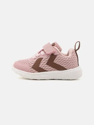 Obuwie do biegania treningowe Hummel