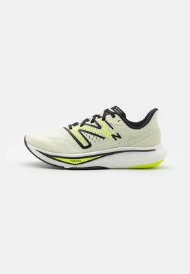 Obuwie do biegania treningowe New Balance