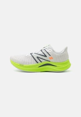 Obuwie do biegania treningowe New Balance