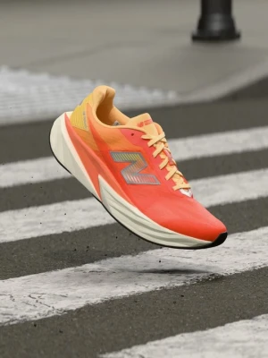 Obuwie do biegania treningowe New Balance morelowy