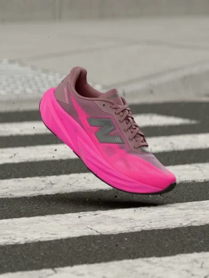 Obuwie do biegania treningowe New Balance różowy