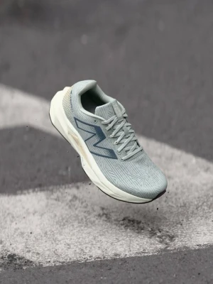 Obuwie do biegania treningowe New Balance szary