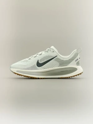 Obuwie do biegania treningowe Nike biały