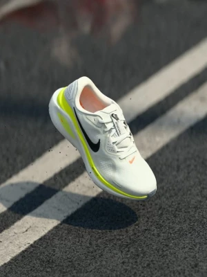 Buty do biegów ulicznych Nike biały