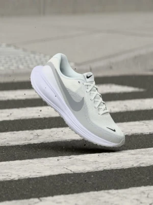 Buty do biegów ulicznych Nike biały