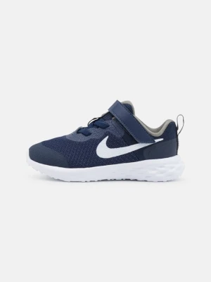 Obuwie do biegania treningowe Nike granatowy