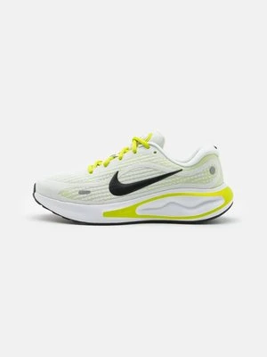 Obuwie do biegania treningowe Nike Performance