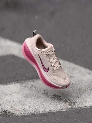 Obuwie do biegania treningowe Nike fioletowy