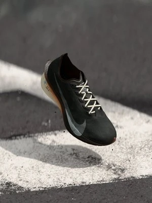 Obuwie do biegania treningowe Nike ciemnobrązowy