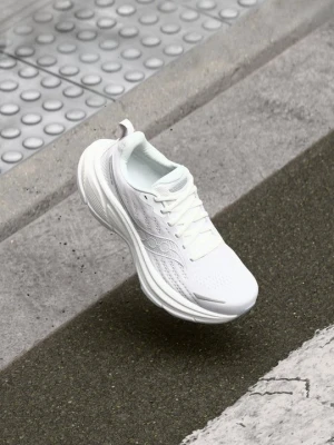 Obuwie do biegania treningowe Saucony biały