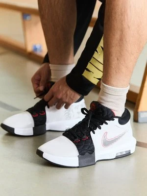 Obuwie do koszykówki Nike Performance