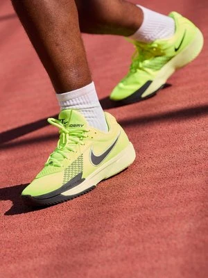 Obuwie do koszykówki Nike Performance