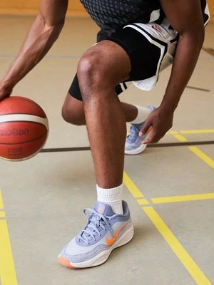 Obuwie do koszykówki Nike Performance
