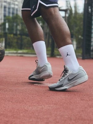 Obuwie do koszykówki Nike Performance