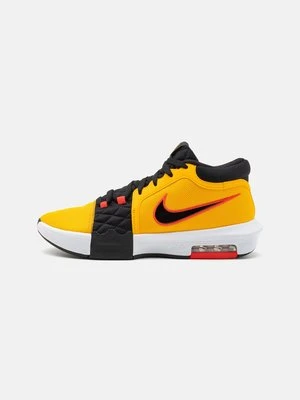 Obuwie do koszykówki Nike Performance
