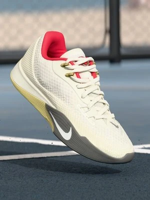 Obuwie do koszykówki Nike Performance