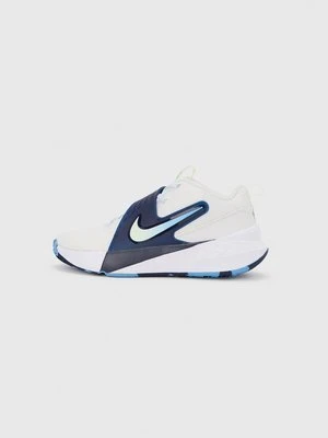 Obuwie do koszykówki Nike Performance