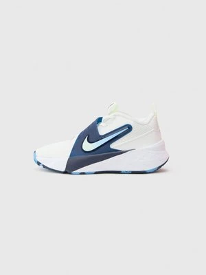 Obuwie do koszykówki Nike Performance