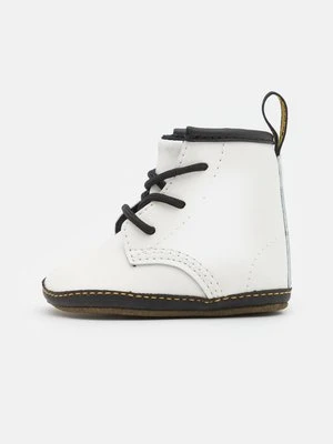 Obuwie do raczkowania Dr. Martens
