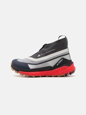 Obuwie hikingowe adidas by stella mccartney