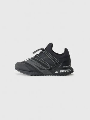 Obuwie hikingowe Adidas czarny
