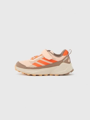Obuwie hikingowe Adidas Terrex różowy