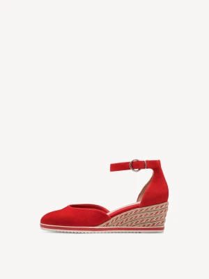 Obuwie na koturnie czerwony - TAMARIS