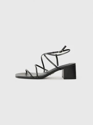 Obuwie ślubne Steve Madden czarny