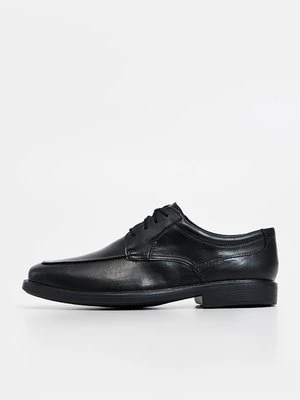 Oksfordki Clarks