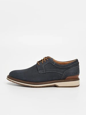 Oksfordki Clarks
