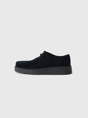 Oksfordki Clarks czarny