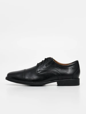 Oksfordki Clarks czarny