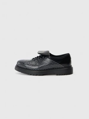 Oksfordki Filling Pieces czarny