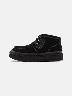 Oksfordki UGG czarny