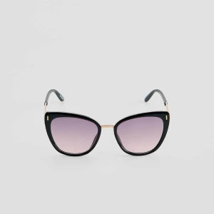 Okulary przeciwsłoneczne cat eye z fioletowymi szkłami House