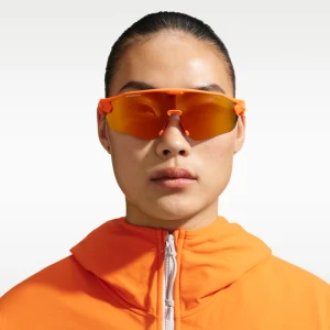 Okulary przeciwsłoneczne Nike ACG Vista Peak - Pomarańczowy