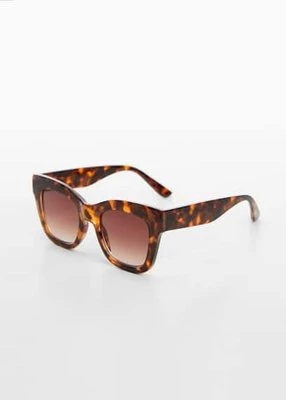 Okulary przeciwsłoneczne w kwadratowych oprawkach Mango