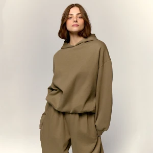 Oliwkowa gładka bluza bombka House