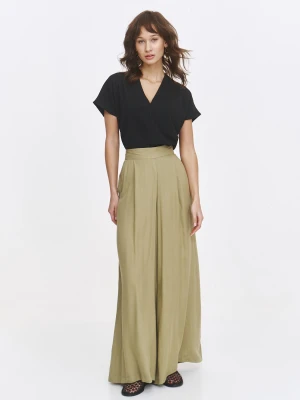 Oliwkowe spodnie damskie z lejącej tkaniny Top Secret