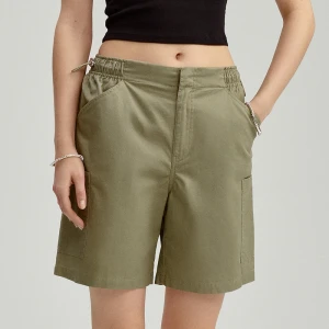Oliwkowe szorty z kieszeniami cargo House