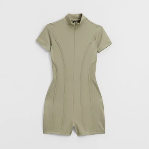 Oliwkowy kombinezon ULTRAFLEX z krótkim rękawem House