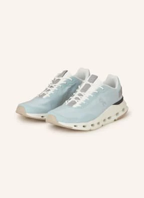 On Sneakersy Cloudnova Form weiss