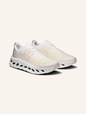 On Sneakersy Cloudtilt Moon weiss BIAŁY